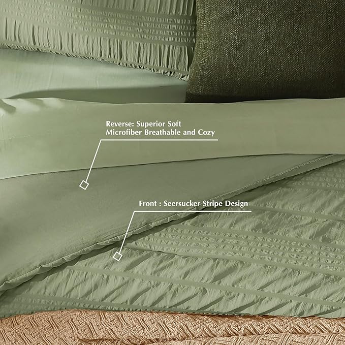 CASAAGUSTO Queen Comforter Set, 7 Pieces Olive Green Seersucker Bed in a Bag Queen Size Soft All Seasons, Bedding Sets with Comforter, Flat Sheet, Fitted Sheet, 2 Pillow Shams, 2 Pillowcases