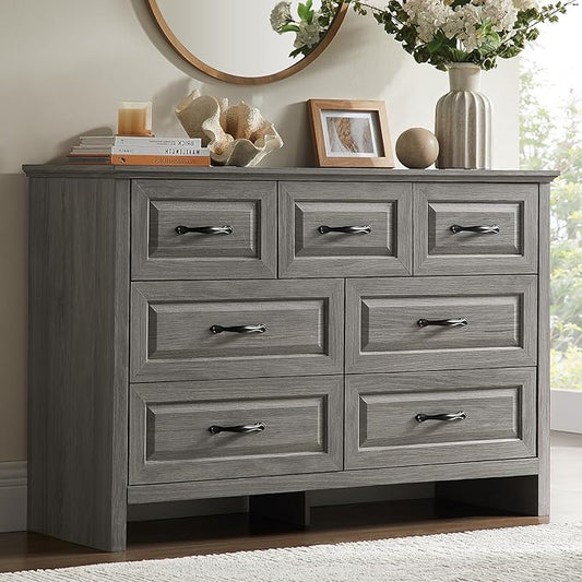 Amada Farmhouse 7 Drawer Dresser for Bedroom, 47.2 Inch Wide Wood Dresser with Natural Texture, Large Drawers, Rustic Farmhouse Chest of Drawers for Bedroom, Living Room, Hallway, Gray
