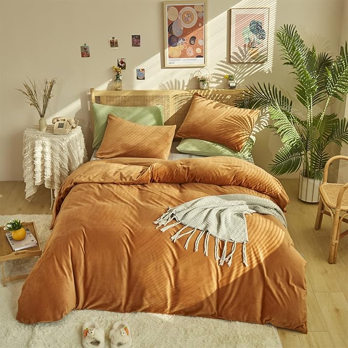 Cottonight Pumpkin Velvet Comforter Set Queen Rust Orange Bedding Comforter Set Full Flannel Burnt Orange Quilts Soft Thick Warm Terracotta Fluffy Plush Comforter Set for Women Men Queen Bed