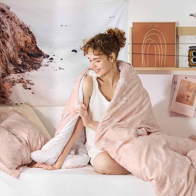 Bedsure Twin/Twin XL Comforter Set - Dusty Rose Bed Set, 2 Pieces Cute Floral Bedding, 1 Soft Reversible Botanical Flowers Comforter and 1 Pillow Sham