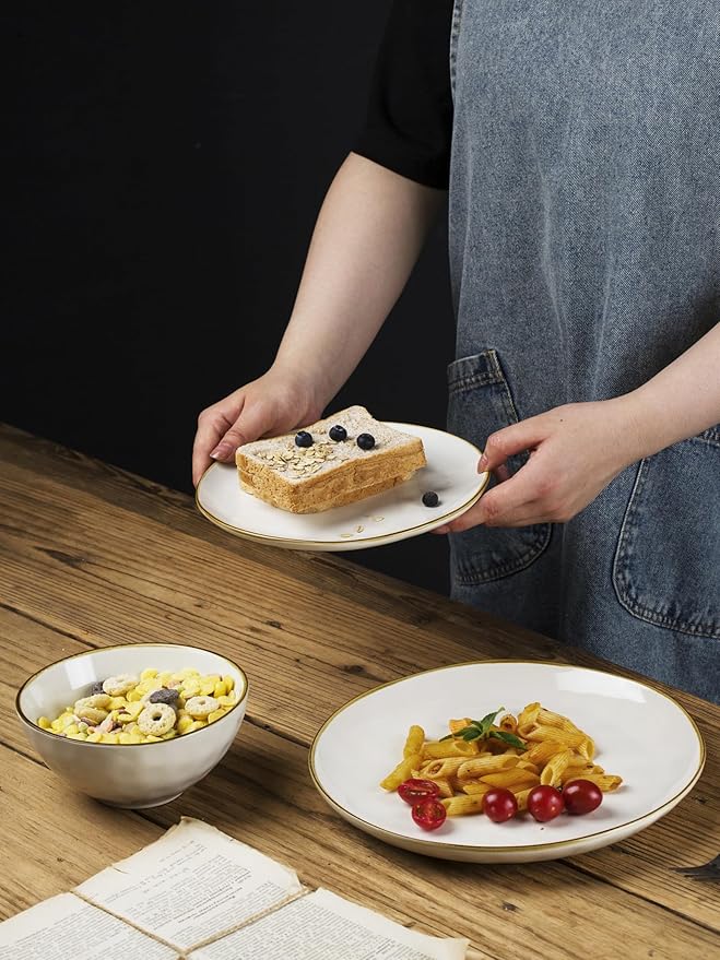 Famiware Dinnerware Sets for 4, Ocean Round 12-Piece Kitchen Plates and Bowls Sets, Microwave and Dishwasher Safe, Scratch Resistant, Vanilla White