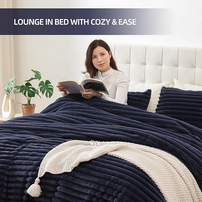 Smoofy Fluffy Queen Size Comforter Set 3 Pieces - Navy Blue Fleece Fluffy Comforter Set, Luxury Fuzzy Queen Bedding, Soft Warm Queen Bed Set All Season, Heavy Faux Fur Comforter with 2 Pillow Cases