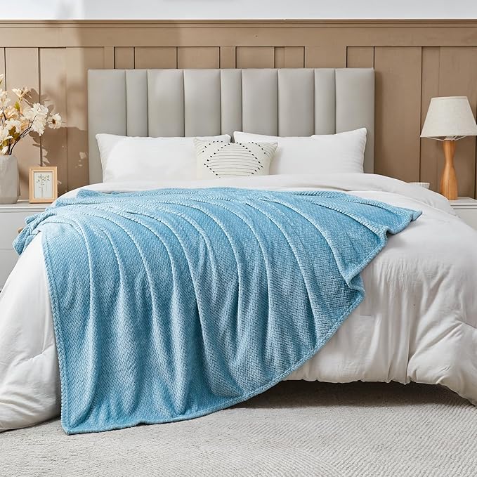 NEWCOSPLAY Super Soft Throw Blanket Light Blue Premium Silky Flannel Fleece Leaves Pattern Lightweight Bed Blanket All Season Use (Light Blue, Throw(50"x60"))
