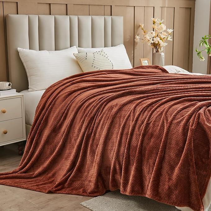 NEWCOSPLAY Super Soft King Blanket Coffee Premium Silky Flannel Fleece Leaves Pattern Lightweight Bed Blanket All Season Use (Coffee, King(90"x110"))