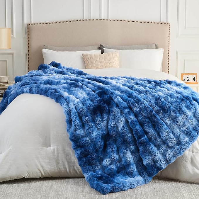 NEWCOSPLAY Faux Fur Twin Blanket Indigo Luxury Fluffy Thick Warm Bubble Blanket for Couch Sofa Bed 700GSM (Indigo, Twin(60"x80"))