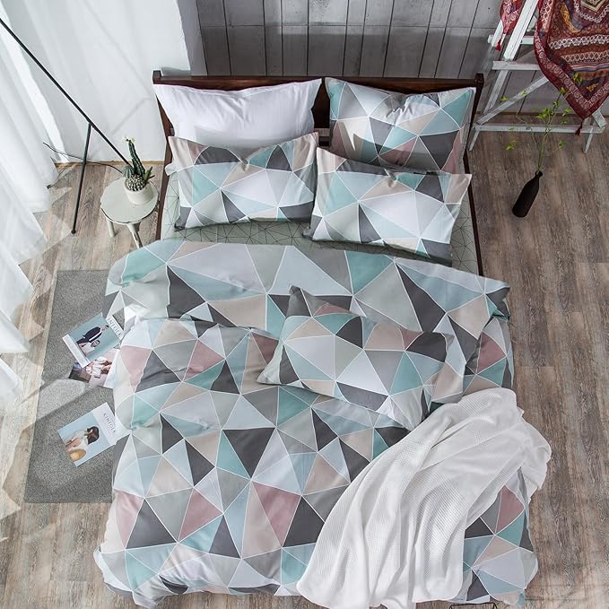 mixinni Boho Queen Colorful Triangle Pattern Comforter Set Queen Size Bed Fluffy Geometric Pattern Comforter for Boys Women and Men, 1 Geometric Comforter and 2 Pillow Shams, All Season-Queen Size