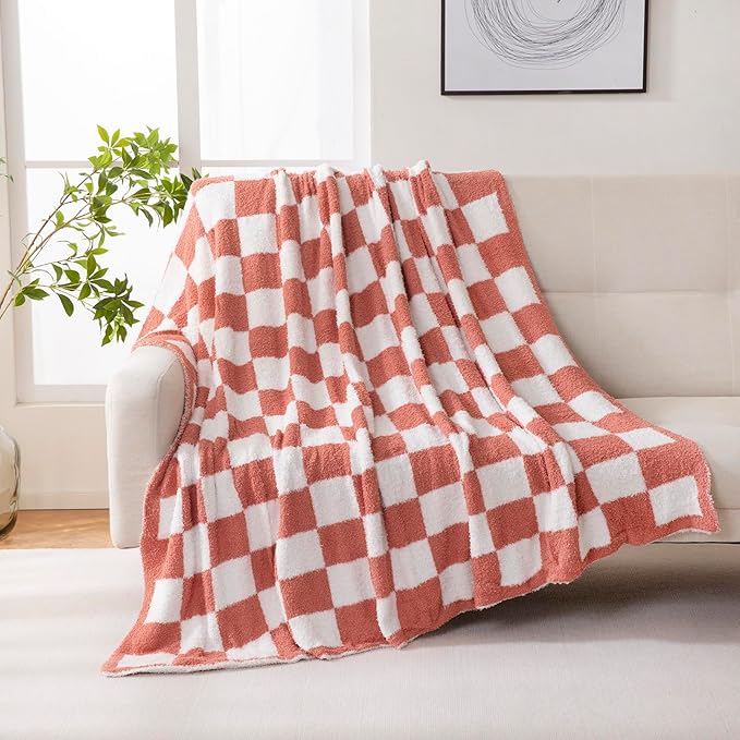 YIRUIO Throw Blanket Checkered Chessboard Fluffy Fuzzy Warmer Comfort Reversible Super Soft Cozy for Home Decor Bed Couch Sofa Living Room (Red, 51''x63'')