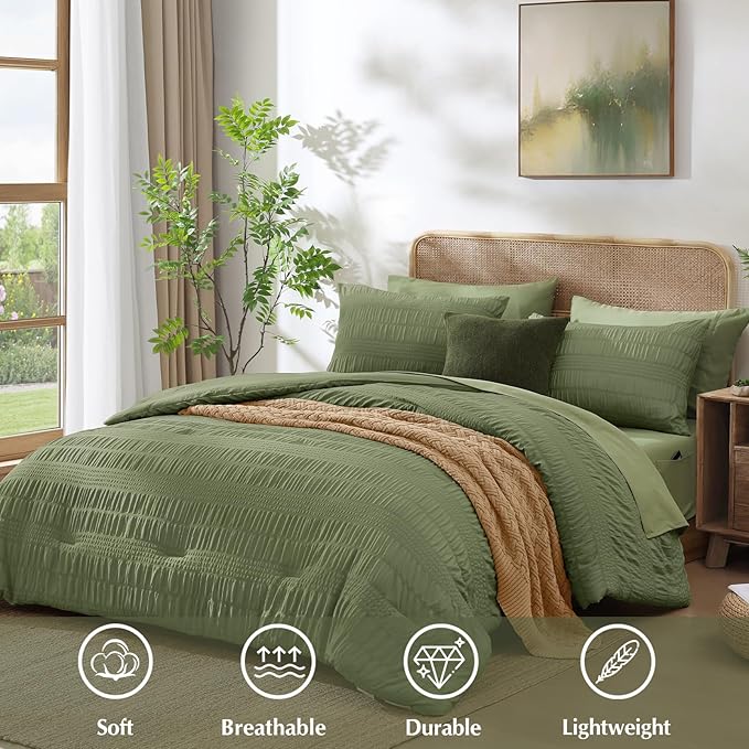 CASAAGUSTO King Size Comforter Set, 7 Pieces Olive Green Seersucker Bed in a Bag King Soft All Seasons, King Bedding Sets with Comforter, Flat Sheet, Fitted Sheet, 2 Pillow Shams, 2 Pillowcases