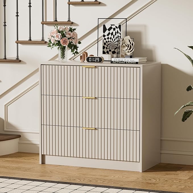 Beige Dresser for Bedroom, Modern Dresser with 3 Drawers and Smooth Slides, Wide Chest of Drawers with Golden Handles for Bedroom, Living Room, Closet, 15.7" D x 31.5" W x 29.6" H