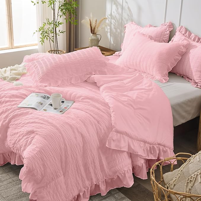 JOLLYVOGUE Pink Twin Size Comforter Set, 2 Pieces Seersucker Lightweight Fluffy Bedding Set, Twin Ruffle Comforter, All Season Soft Microfiber Shabby Chic Bed Set