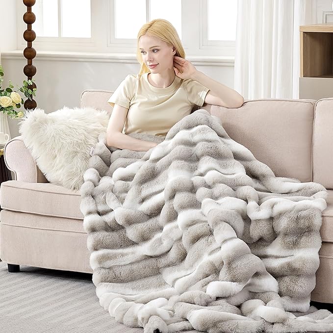 Faux Rabbit Fur Throw Blanket – 850GSM Thick & Warm, Ultra Soft Plush Blanket for Couch, Bed, Sofa, Ideal Gift for Women, 60" × 80", Grey