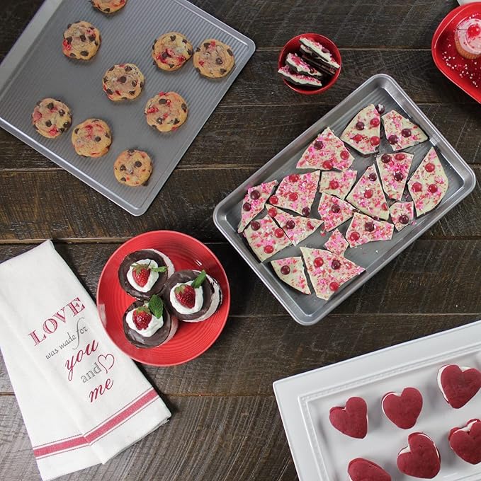 USA Pan 3-Piece Warp Resistant Non-Stick Aluminized Steel Bakeware Set