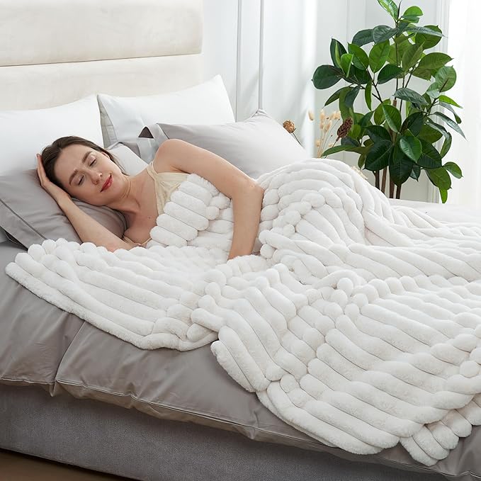 Amélie Home Faux Fur Throw Blanket for Couch, Cozy Fuzzy Fluffy Fur Luxurious Soft Striped Plush Gift Blankets for Family Sofa Chair Bed Living Room Bedroom, 60"x80", Ivory