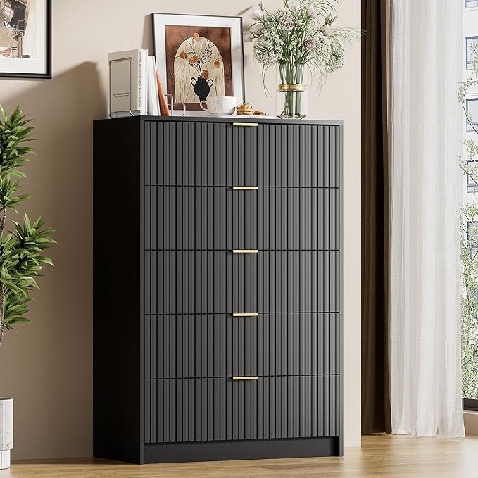Black Dresser for Bedroom, Modern Dresser with 5 Drawers and Smooth Slides, Wide Chest of Drawers with Golden Handles for Bedroom, Living Room, Closet, 15.7" D x 31.5" W x 47.2" H
