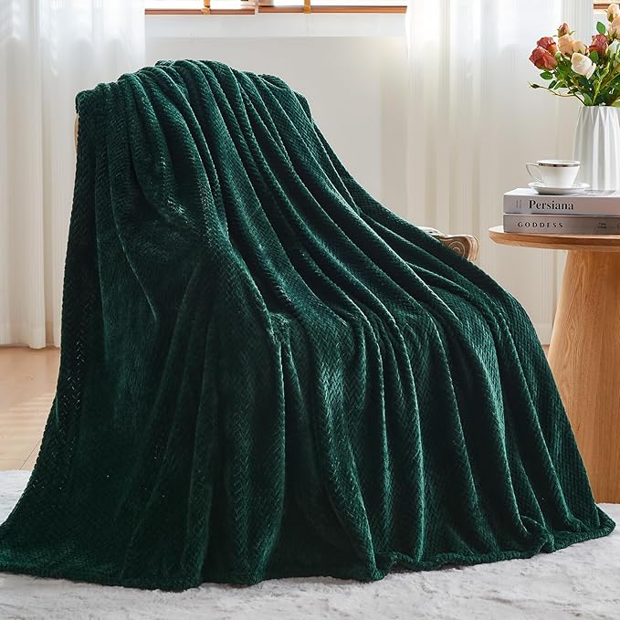 NEWCOSPLAY Super Soft King Blanket Forest Green Premium Silky Flannel Fleece Leaves Pattern Lightweight Bed Blanket All Season Use (Forest Green, King(90"x110"))