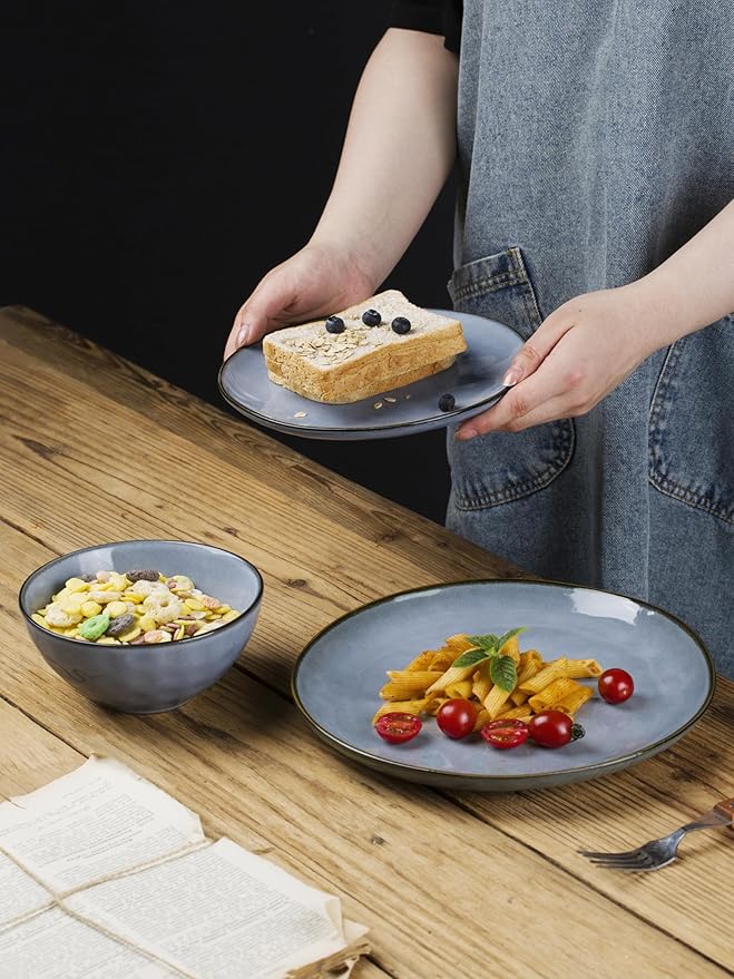 Famiware Dinnerware Sets for 4, Ocean Round 12-Piece Kitchen Plates and Bowls Sets, Reactive Glaze, Microwave and Dishwasher Safe, Scratch Resistant, Blue