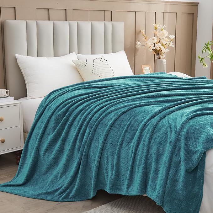 NEWCOSPLAY Super Soft Throw Blanket Dark Blue Premium Silky Flannel Fleece Leaves Pattern Lightweight Bed Blanket All Season Use (Dark Blue, Throw(50"x60"))