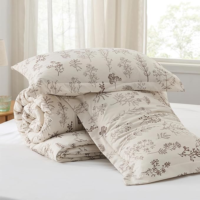 Bedsure King Comforter Set - Beige Bed Set, 3 Pieces Cute Floral Bedding, 1 Soft Botanical Flowers Comforter and 2 Pillow Shams