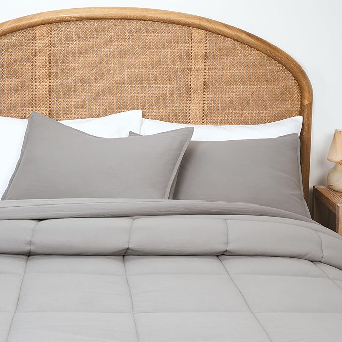 UGG Leonora Comforter Set with 2 Pillow Shams Lightweight Down Alternative Blanket Reversible Cozy Warm All Season Washable and Hypoallergenic Bedding Set, King, Light Grey