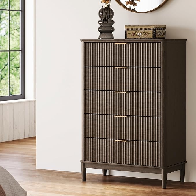 LINSY 5 Drawer Tall Dresser for Bedroom, Modern Fluted Wood Chest of Drawers with Gold Metal Handles, Wide Storage Dresser TV Stand for Bedroom, Living Room, Entryway, Walnut