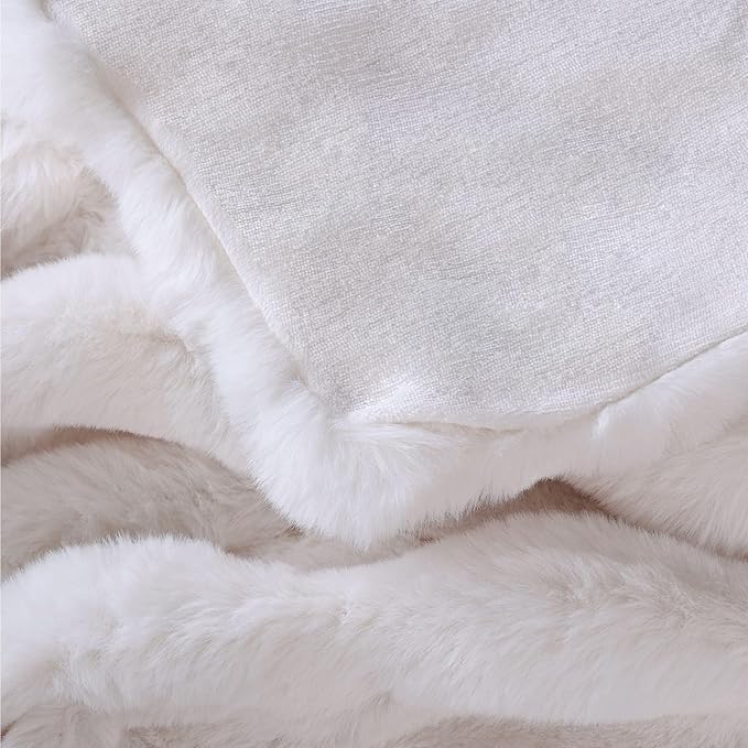 Faux Fluffy Fur Light Cream Beige Throw Blanket for Bedroom Couch Bed 50x60 Bunny Fuzzy Blanket for Adults Sofa Office Soft Thick Blanket Room Decor 860 GSM