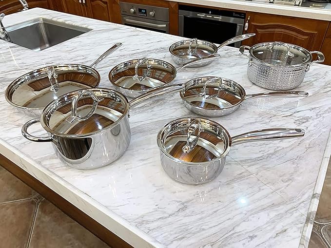 Fortune Candy 4-Quart Saucepan with Lid, Tri-Ply, 18/8 Stainless Steel, Advanced Welding Technology, Dishwasher Safe, Induction Ready, Mirror Finish