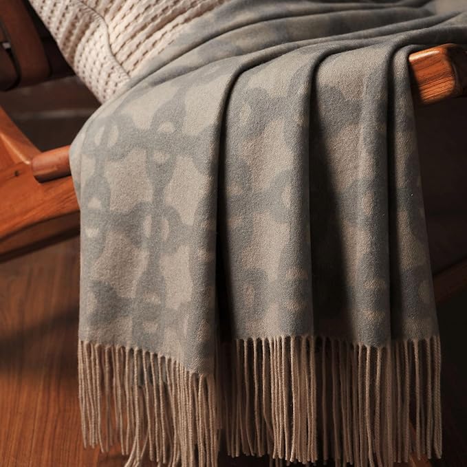 CUDDLE DREAMS Premium Cashmere Throw Blanket with Fringe, Luxuriously Soft (Chain Jacquard)