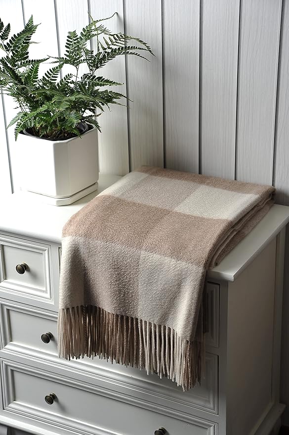 EP Mode 100% Pure Cashmere Throw Blanket for Sofa, Classic Design with Gift Box (Neutral Checkered)