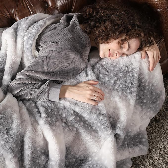 Cozy Bliss Luxury Faux Fur Throw Blanket Animal Print, Non Shedding Double Sided Sherpa Blankets Super Soft Fluffy Thick Warm Throws Home Decor for Christmas Couch Bed Sofa Women (Grey, 50x60 Inches)