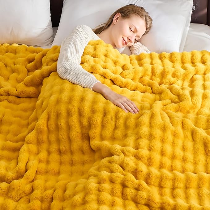 NEWCOSPLAY Faux Fur Twin Blanket Mustard Yellow Bubble Blanket Thick Warm Soft for Couch Sofa Bed 550GSM (Mustard Yellow, Twin(60"x80"))