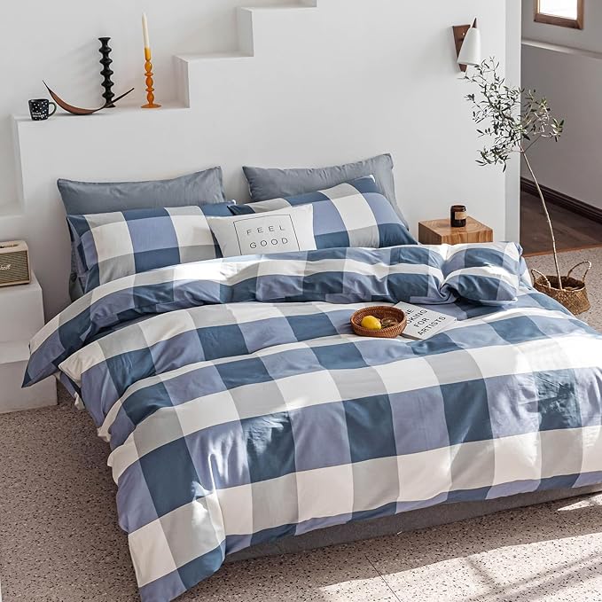 mixinni King Comforter Set Soft Fluffy Modern Style Checkered Pattern Comforter for Boys Mens, 1 Blue White Grey Geometric Comforter and 2 Pillowcases, All Seasons-King Size