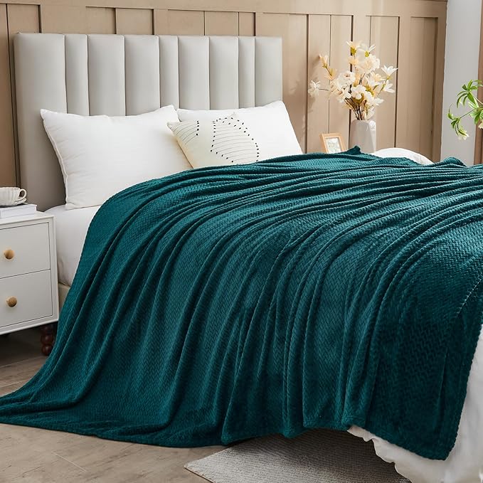 NEWCOSPLAY Super Soft Twin Blanket Dark Teal Premium Silky Flannel Fleece Leaves Pattern Lightweight Bed Blanket All Season Use (Dark Teal, Twin(60"x80"))