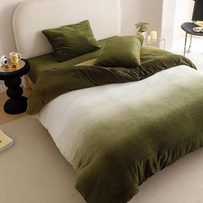 Luxlovery Green Gradient Velvet Comforter Full Fluffy Plush Flannel Bedding Set Full Men Women Army Green White Winter Warm Blanket Quilts Thick Abstract Modern Sherpa Micromink Comforter Set