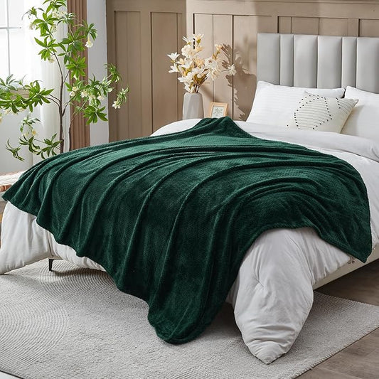 NEWCOSPLAY Super Soft King Blanket Forest Green Premium Silky Flannel Fleece Leaves Pattern Lightweight Bed Blanket All Season Use (Forest Green, King(90"x110"))