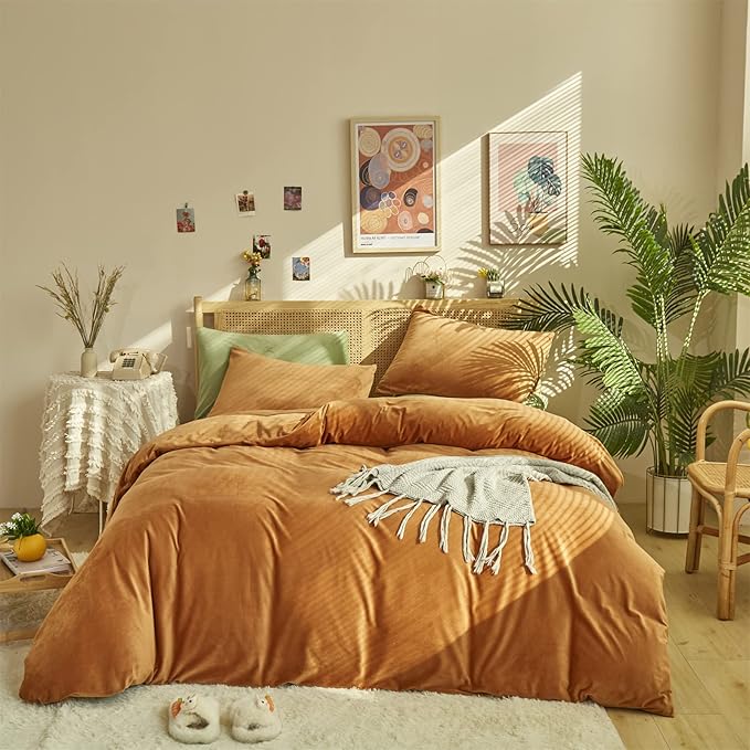 Cottonight Pumpkin Velvet Comforter Set Queen Rust Orange Bedding Comforter Set Full Flannel Burnt Orange Quilts Soft Thick Warm Terracotta Fluffy Plush Comforter Set for Women Men Queen Bed