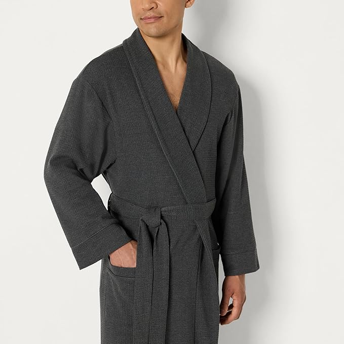 Amazon Essentials Men's Lightweight Waffle Bathrobe (Available in Big & Tall)