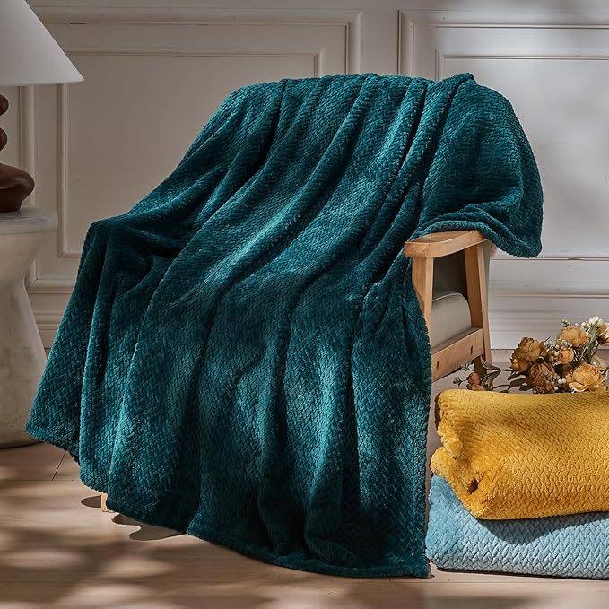NEWCOSPLAY Super Soft Queen Blanket Dark Teal Premium Silky Flannel Fleece Leaves Pattern Lightweight Bed Blanket All Season Use (Dark Teal, Queen(90"x90"))