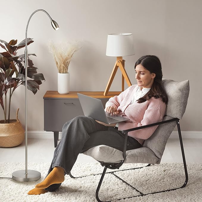 O’Bright Ray – Adjustable LED Beam Floor Lamp, Dimmable and Zoomable Spotlight, Flexible Gooseneck, Reading/Crafting Standing Lamp, Work Table Light, Brushed Nickel