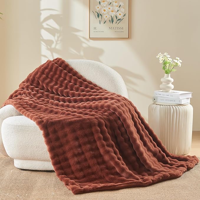 NEWCOSPLAY Faux Fur Throw Blanket Burnt Orange Bubble Blanket Thick Warm Soft for Couch Sofa Bed 550GSM (Burnt Orange, Throw(50"x60"))