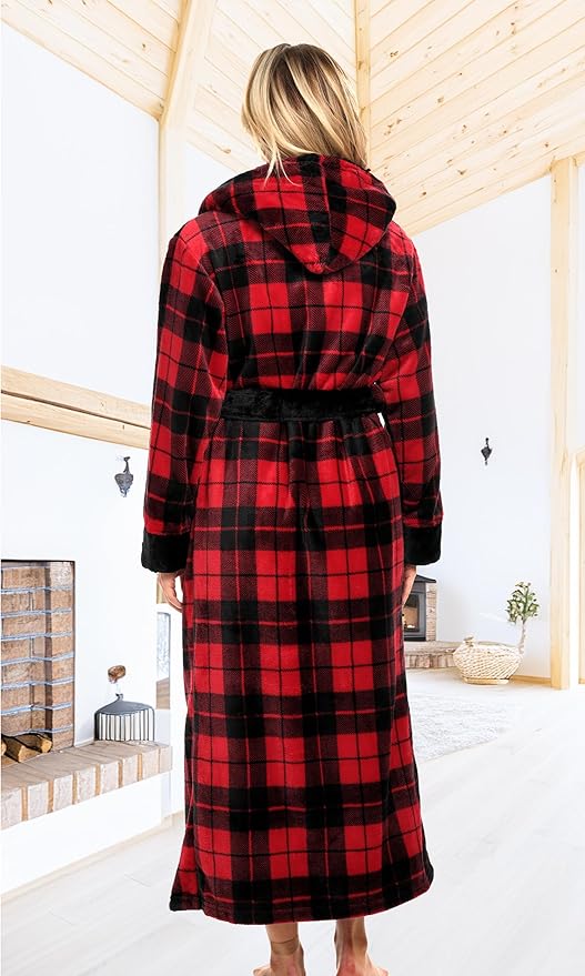 Alexander Del Rossa Womens Robe, Long Plush Bathrobe with Hood, Hooded Robes for Women Plus Size Bath Robe