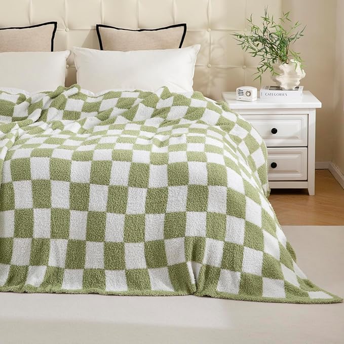 YIRUIO Throw Blanket Checkered Chessboard Fluffy Fuzzy Warmer Comfort Reversible Super Soft Cozy for Home Decor Bed Couch Sofa Living Room (Sage Green, 60''x80'')