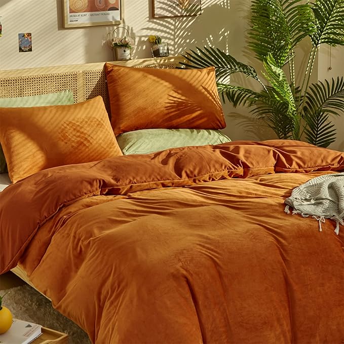 CLOTHKNOW Burnt Orange Comforter Sets California King Fluffy Velvet Bedding Comforter Sets Soft Terracotta Comforter Rust Comforter with 2 x Pillow Cases