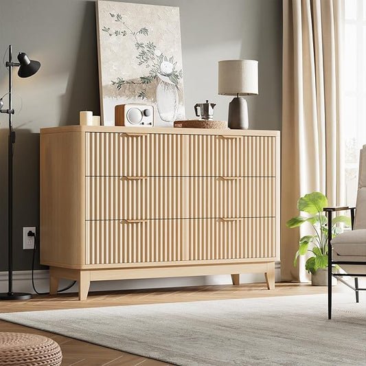 HAIOOU Fluted 6 Drawer Dresser with Power Outlet, 47.2” Wide Modern Chest of Drawers, Curved Profile Design Wooden Dresser for Bedroom, Clothing Storage Organizer TV Stand for Closet - Natural Oak