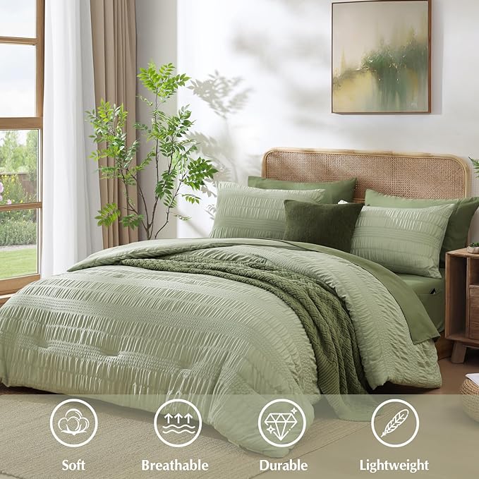 CASAAGUSTO Full Size Comforter Set, 7 Pieces Sage Green Seersucker Bed in a Bag Full Size Soft All Seasons, Bedding Sets Full with Comforter, Flat Sheet, Fitted Sheet, 2 Pillow Shams, 2 Pillowcases