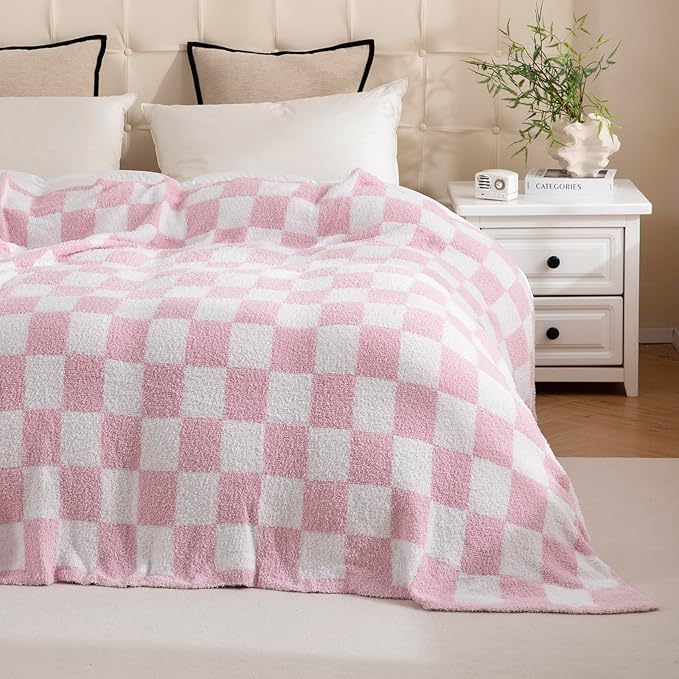 YIRUIO Throw Blanket Checkered Chessboard Fluffy Fuzzy Warmer Comfort Reversible Super Soft Cozy for Home Decor Bed Couch Sofa Living Room (Pink, 60''x80'')