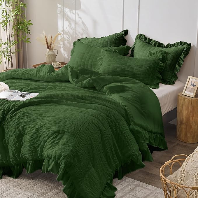 JOLLYVOGUE Dark Green King Comforter Set, 3 Pieces Seersucker Comforters King Size, Lightweight & Fluffy Bedding Sets King for All Season with 1 Ruffle Comforter and 2 Ruffle Pillowshams