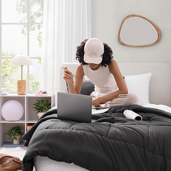 UGG Leonora Comforter Set with 1 Pillow Sham Lightweight Down Alternative Blanket Reversible All Season Washable and Bedding Set for College Apartment or Dorm Essentials, Twin/Twin XL, Charcoal Grey