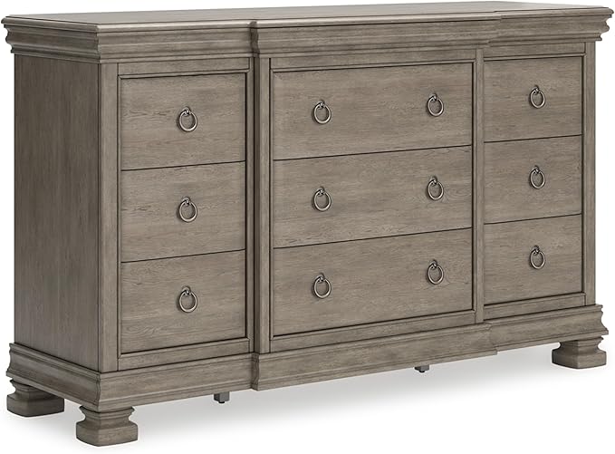 Signature Design by Ashley Lexorne Traditional 7 Drawer Dresser with 1 Jewelry Tray and Felt-lined Top Drawer for Bedroom, Gray