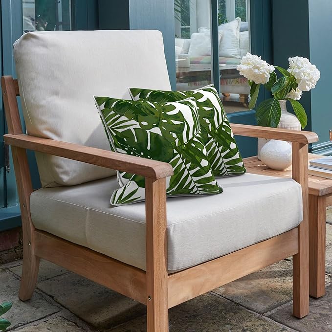 Outdoor Throw Pillows Inners, Fade Resistant Patio Furniture Square Pillows with Piping Set of 2, 18x18 Inch, Palm Green