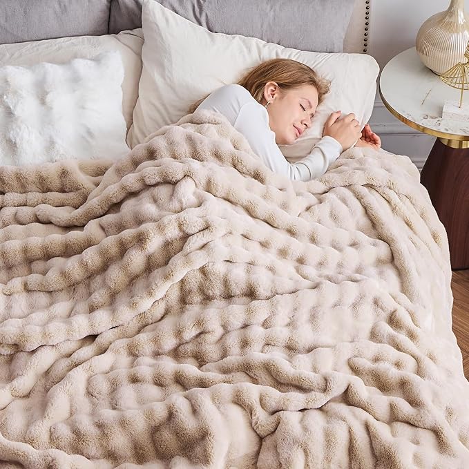 NEWCOSPLAY Faux Fur Twin Blanket Linen Bubble Blanket Thick Warm Soft for Couch Sofa Bed 550GSM (Linen, Twin(60"x80"))